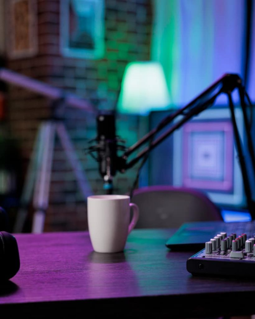 podcast-room